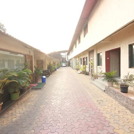 Hotel Nest Inn Residency Bhiwandi Bagian luar foto