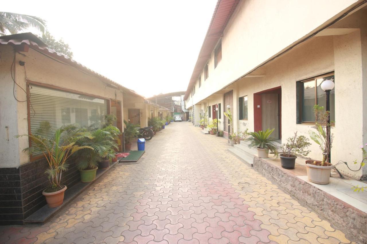 Hotel Nest Inn Residency Bhiwandi Bagian luar foto