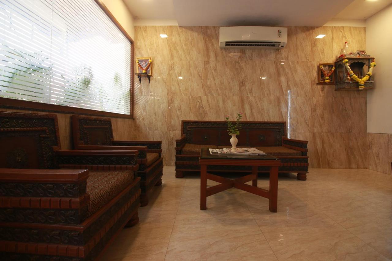 Hotel Nest Inn Residency Bhiwandi Bagian luar foto