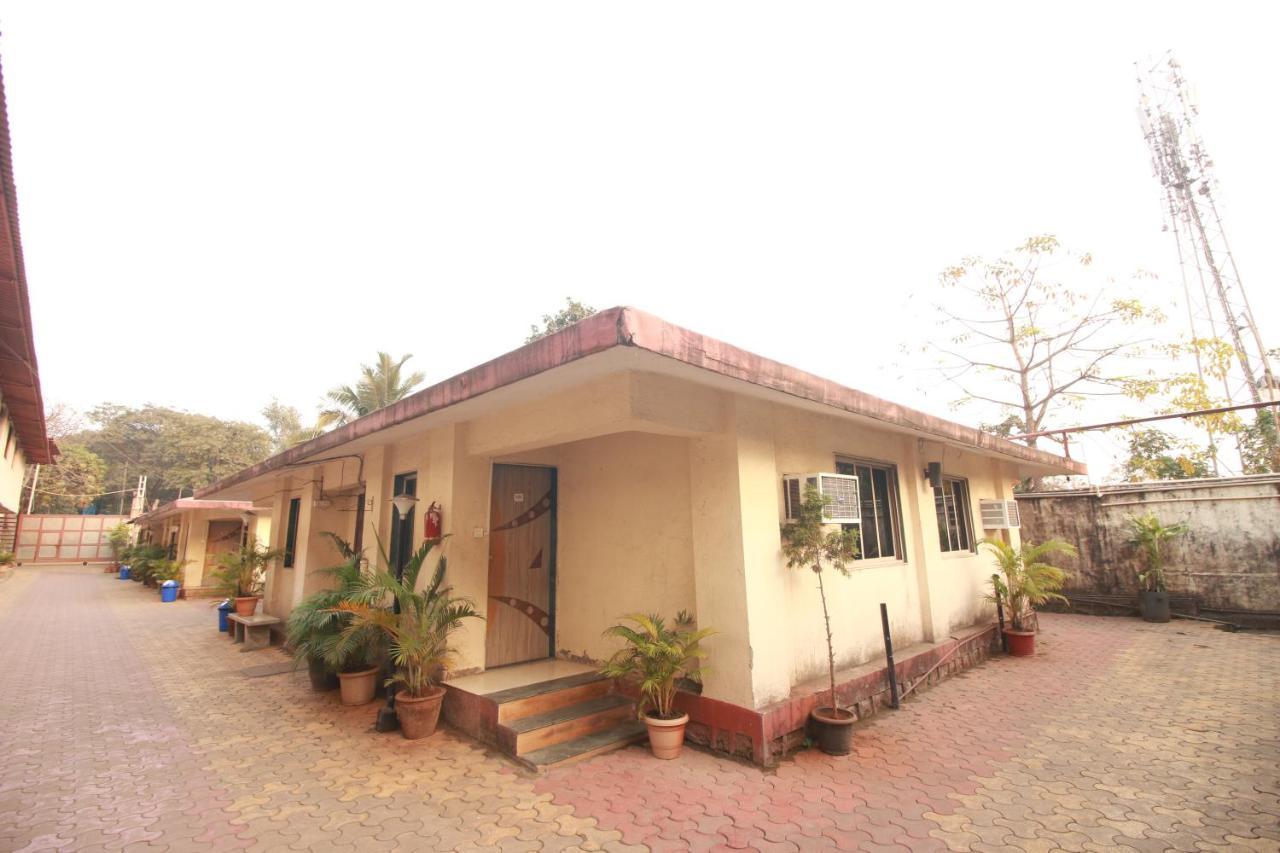 Hotel Nest Inn Residency Bhiwandi Bagian luar foto