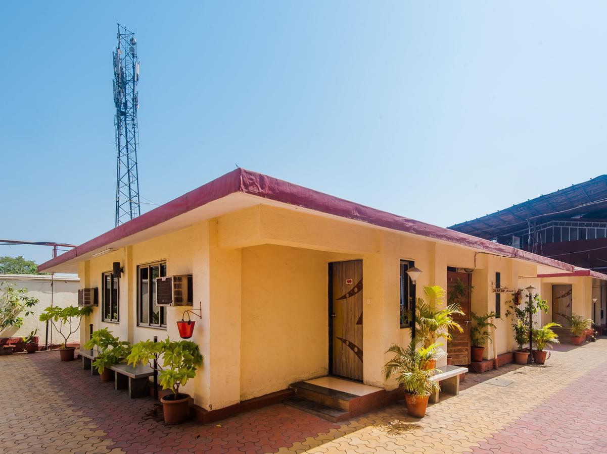 Hotel Nest Inn Residency Bhiwandi Bagian luar foto